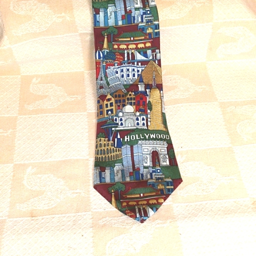 Save the Children Silk Tie, Amazing Architecture Around the World, Holly…